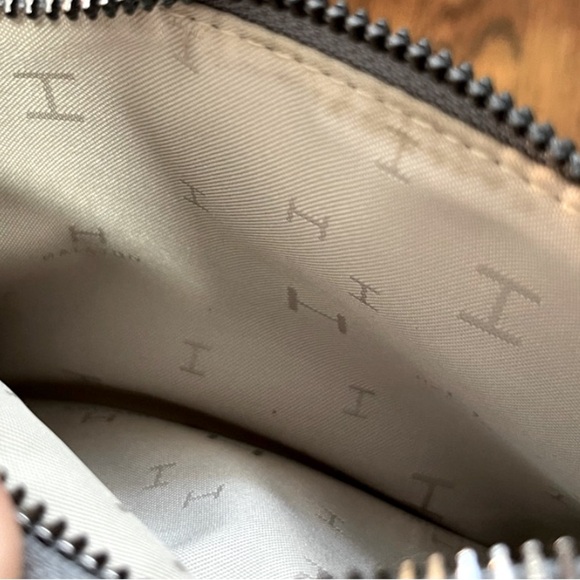 NWOT HALSTON Silver Textured Pepple Leather Zip Pouch - Picture 3 of 5